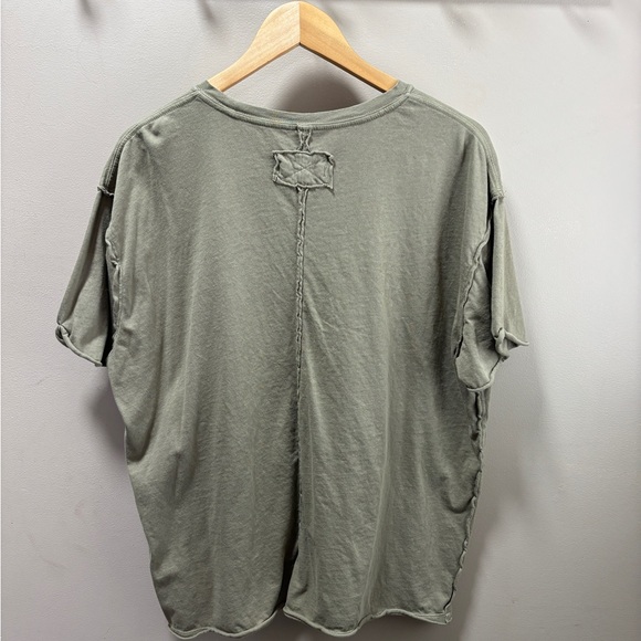 We The Free Green Short Sleeve Tee Relaxed Fit - Picture 3 of 3